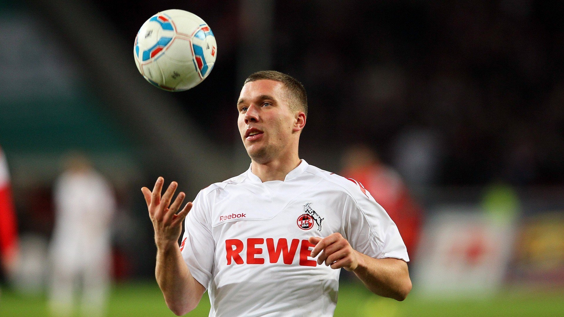 足球传奇故事继续